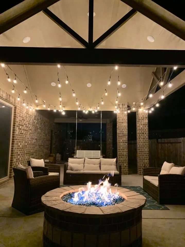 Custom home exterior by Hawkeye Construction Texas